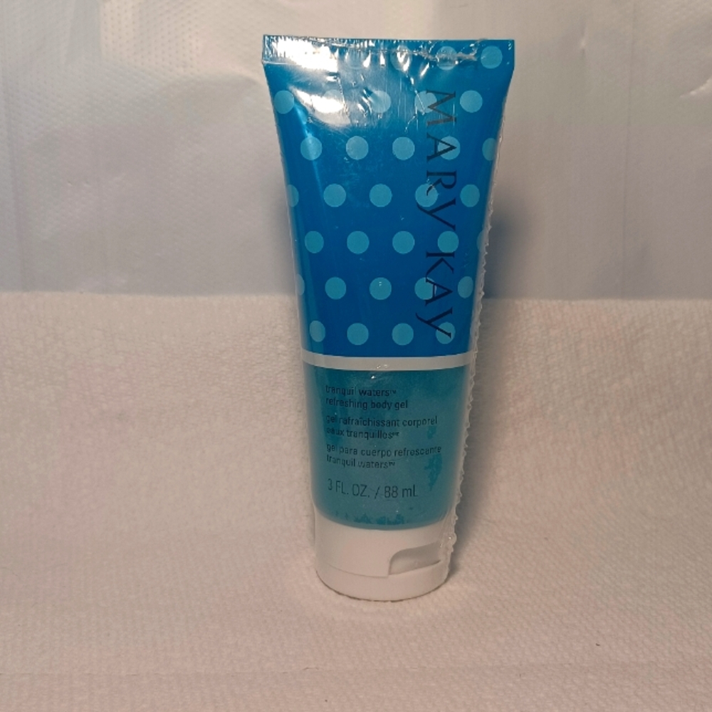 NEW Mary Kay Shimmer Body Gel Refreshing Moisturizer Tranquil Waters